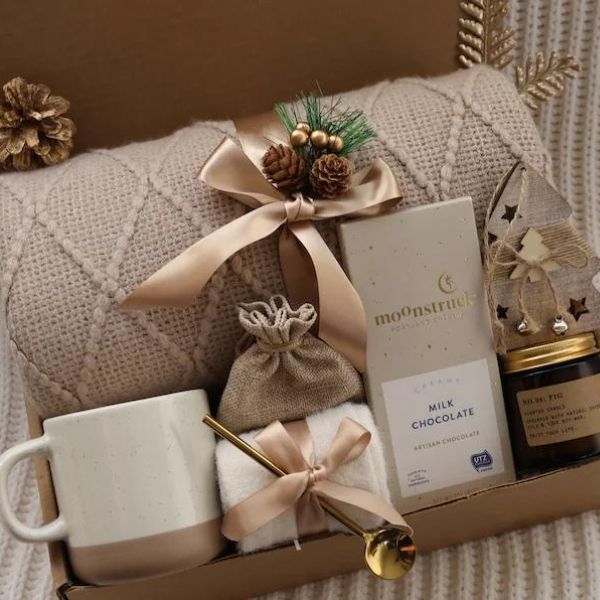 Celebrate the season with a Holiday Gift Box For Family, a perfect ensemble of festive delights.