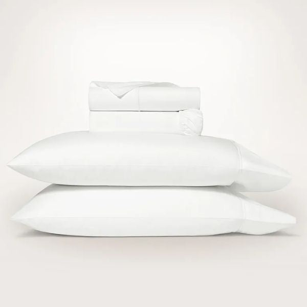 Luxurious hotel-worthy bed linens make a splendid Christmas gift for couples.