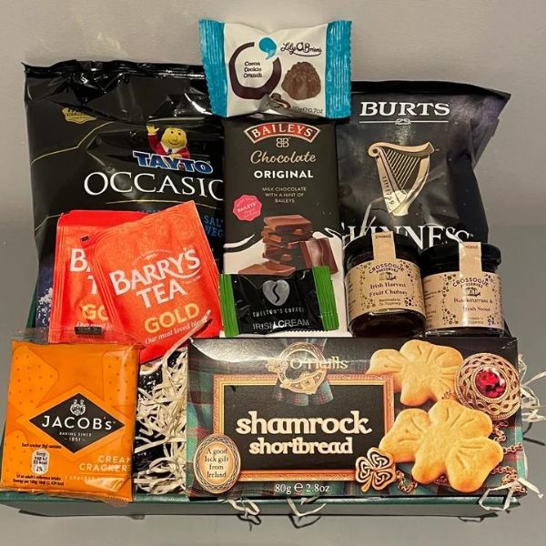 Delight in the best of Ireland with an Irish Gift Hamper—filled with authentic treasures and flavors from the heart of Ireland.