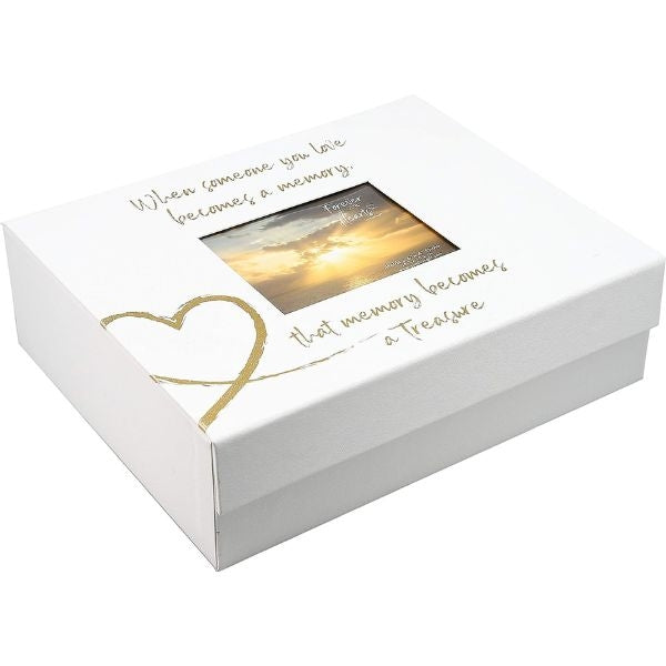 Keepsake boxes for homemade Mother's Day gifts, ideal for treasuring cherished memories.