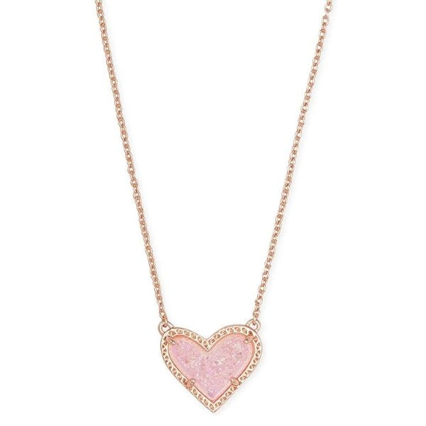 Kendra Scott Valentine’s Day Collection, stylish valentines gifts for teens.