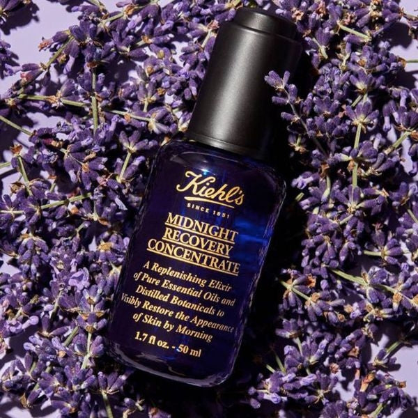 Kiehl's Midnight Recovery Concentrate Face Oil is a beauty secret for revitalized skin, making it a wonderful Mother's Day gift.