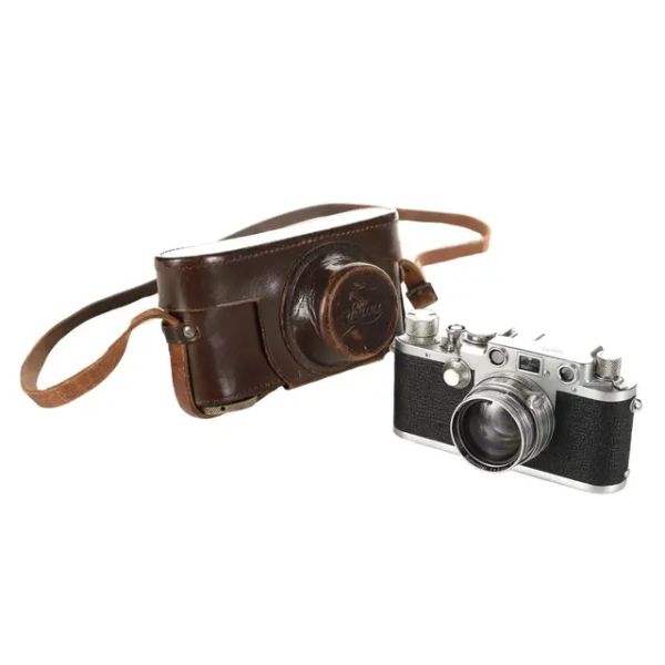 Leica Vintage IIIF Black Dial Camera, a perfect anniversary gift for couples who love capturing memories together.