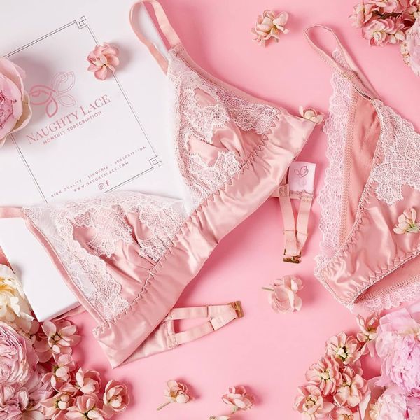 Luxury Lingerie Subscription, an intimate and exquisite anniversary gift for your girlfriend