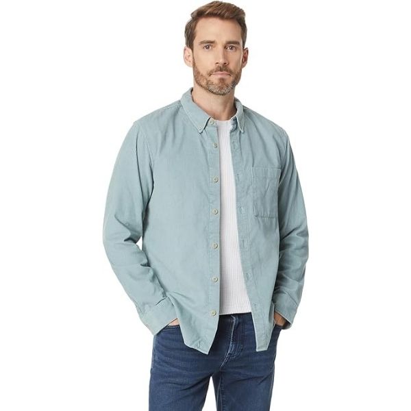 Madewell Corduroy Shirt, a trendy wardrobe addition for fashionable dads
