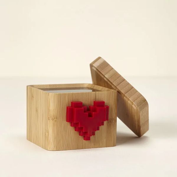 Lovebox Spinning Heart Messenger, a romantic anniversary gift for husbands to cherish messages.