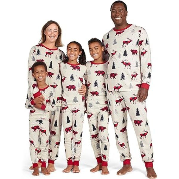 Cozy Matching Family Pajamas, fostering festive togetherness, a heartwarming Christmas gift for family.