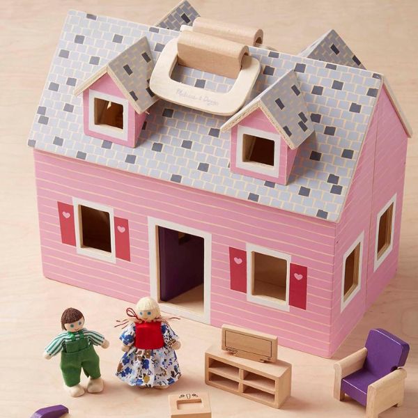 Mini Dollhouse is a charming playhouse, an imaginative big sister to be gift.