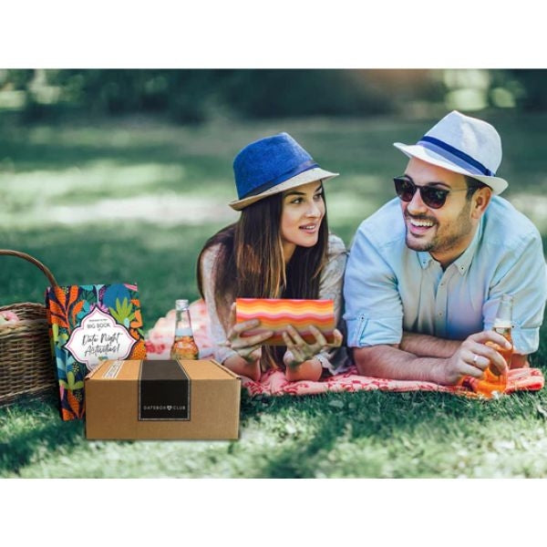 Monthly Subscription Box offers a gift for couples to discover new surprises every month.