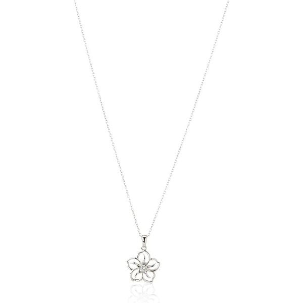 Necklace, a timeless and meaningful gift for mom, symbolizing love and appreciation.