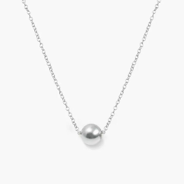 Oak and Luna Ball and Chain Necklace is a timeless jewelry piece.