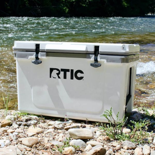 Stay refreshed on outdoor adventures with our Outdoor Ultralight Cooler, a perfect choice among outdoor gifts for dads