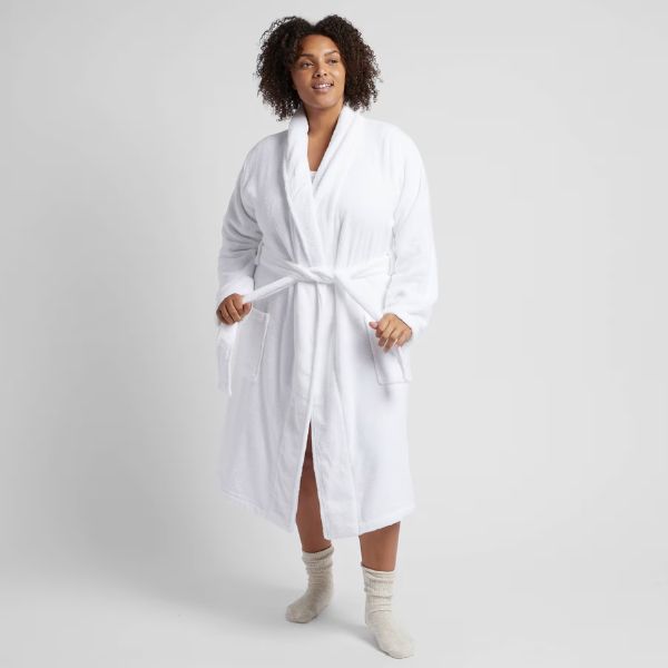 Parachute Home Turkish Cotton Robe, a sophisticated birthday gift for daughters.