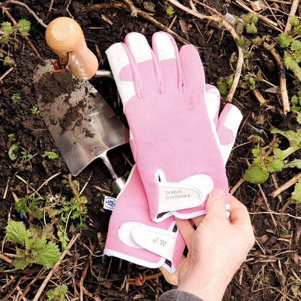Personalized gardening gloves, thoughtful retirement gifts for mom who loves gardening.