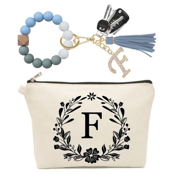 Chic Personalized Initial Canvas Bag, a stylish and practical best friend gift.