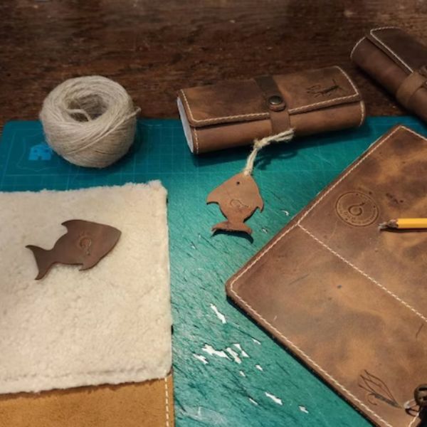 Custom Leather Fly Fishing Wallet for stylish anglers