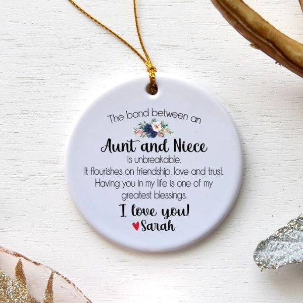 A custom keepsake for a beloved aunt.