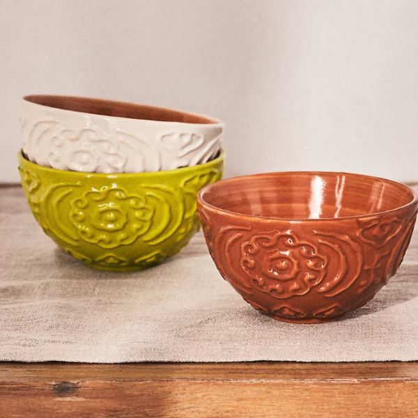 Versatile Prep Bowls, Set of 3, an essential Easter gift for culinary enthusiasts.