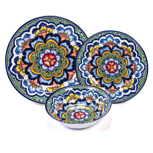 Mexican Pottery Talavera Plates vibrant tableware for Americas Day celebrations.