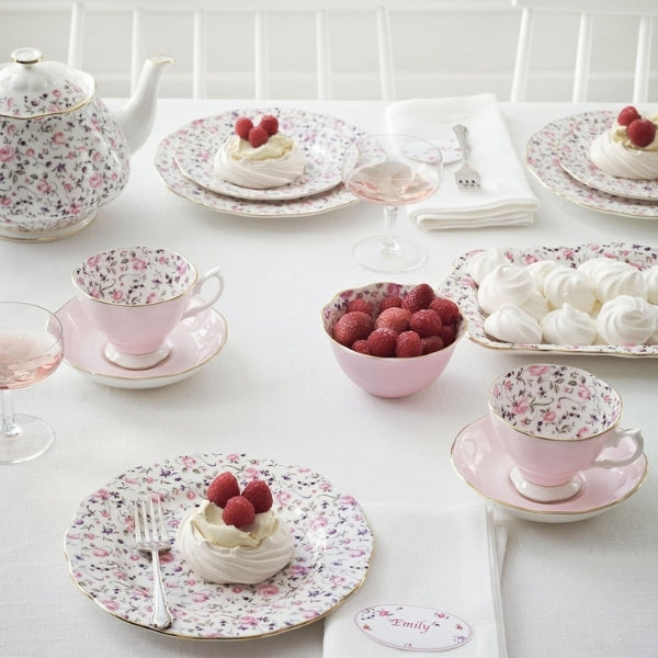 Royal Albert Rose Set, a luxurious teacup & saucer gift for tea lovers.