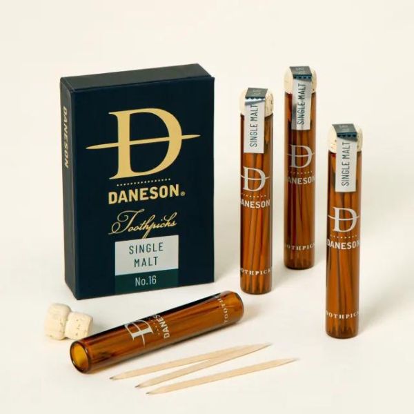Infuse a touch of sophistication into Dad's oral hygiene routine with the Scotch-Infused Toothpicks Gift Set, a classy and flavorful Father’s Day gift.