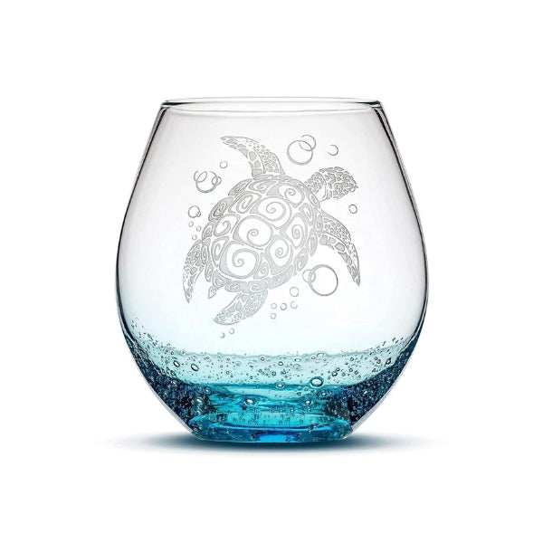 Elegant sea turtle design wine glass, perfect for beach-themed toasts.