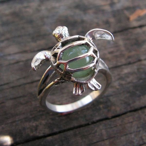 Sea Turtle Ring in Sterling Silver with Natural Aventurine, a gem among sea turtle gifts