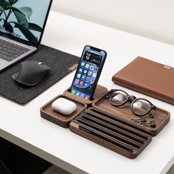 Set of 4 OakyBlocks Desk Organization Set, a functional and stylish 2 year anniversary gift.