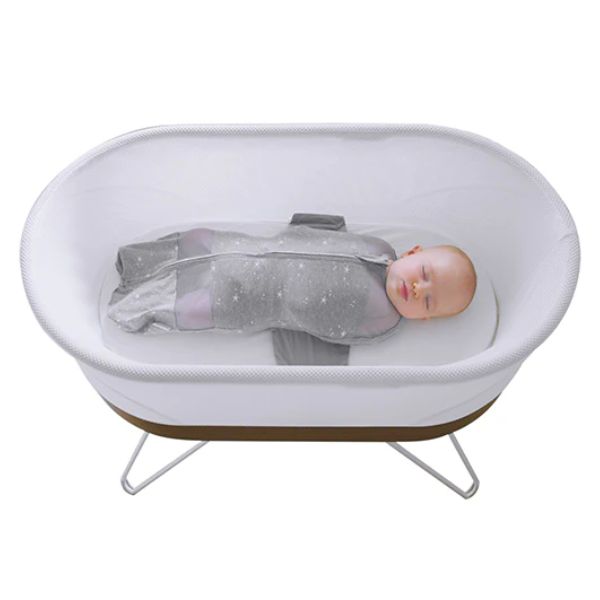 Smart Sleeper Bassinet is an essential for expecting dads for a baby's peaceful sleep