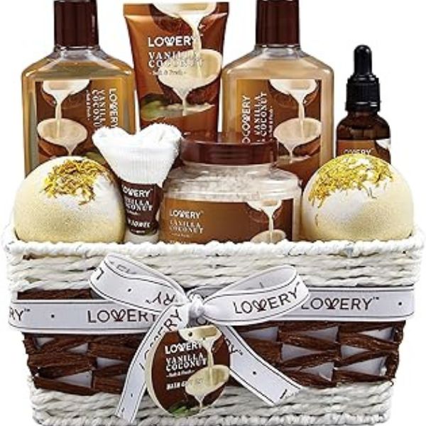 Spa Gift Basket, a luxurious and pampering dance teacher gift.