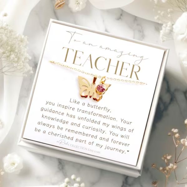 To An Amazing Teacher Necklace, a beautiful and appreciative thanksgiving teacher gift