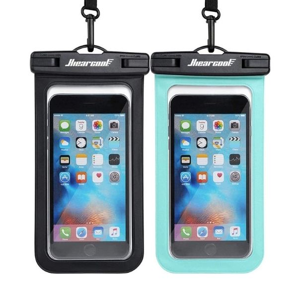 Keep Dad's phone safe during water activities with the Universal Waterproof Phone Case, a must-have Father's Day gift for the active dad.