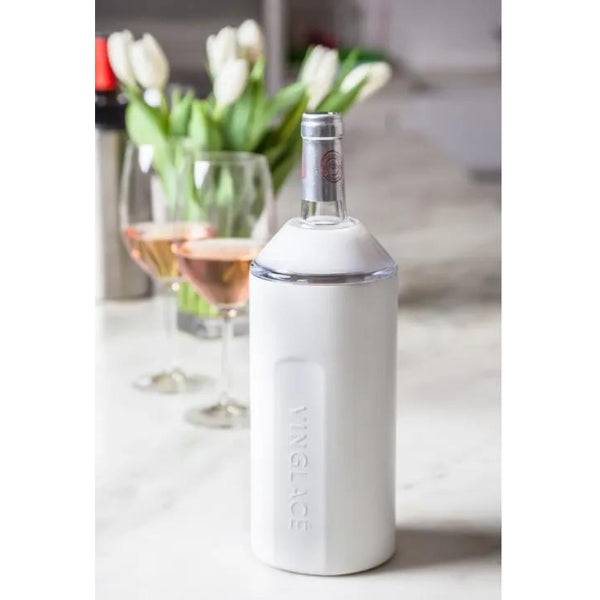 VINGLACÉ Wine Chiller, an elegant solution for keeping bottles cold at social gatherings.