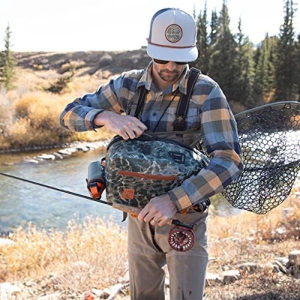 Waterproof Fly Fishing Sling Pack, a useful bag for father's day fishing gifts.