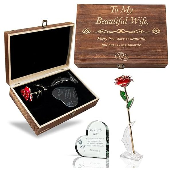 Women Engraved Wooden Gift Set, a unique and artisanal anniversary gift for your girlfriend