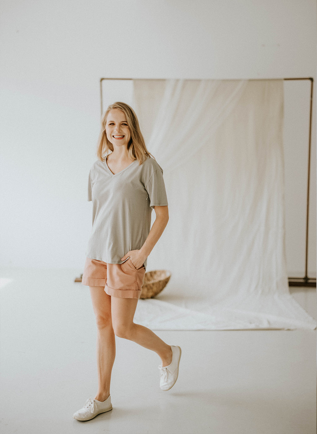 Bridget Relaxed V Tee Pregnancy Tops