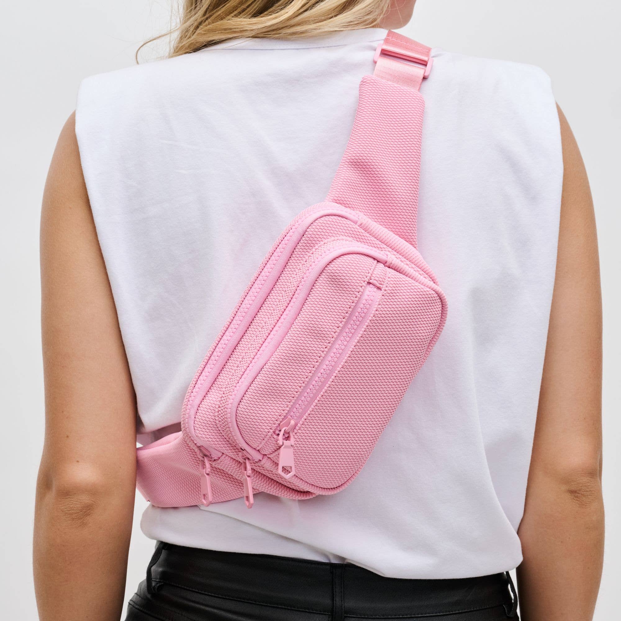 Hip Hugger - Neoprene Mesh Belt Bag