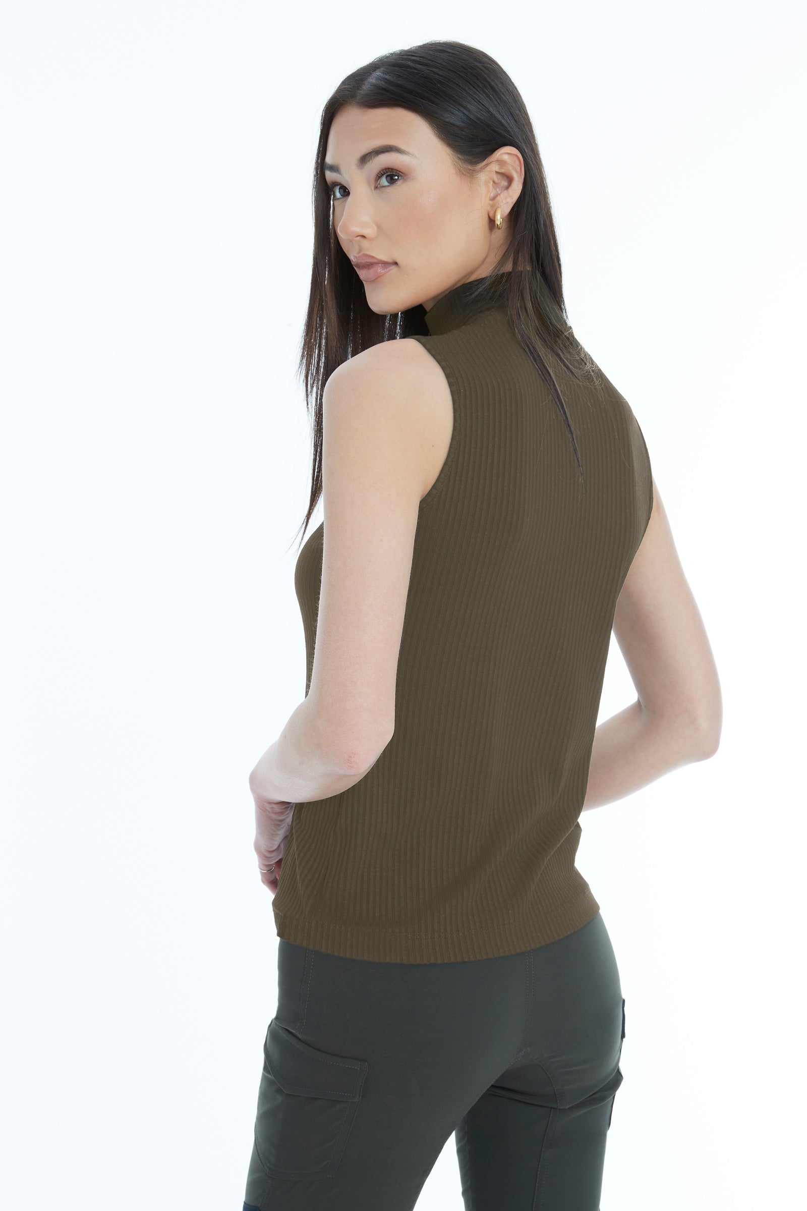 Maddie Ribbed Sleeveless Turtleneck Top