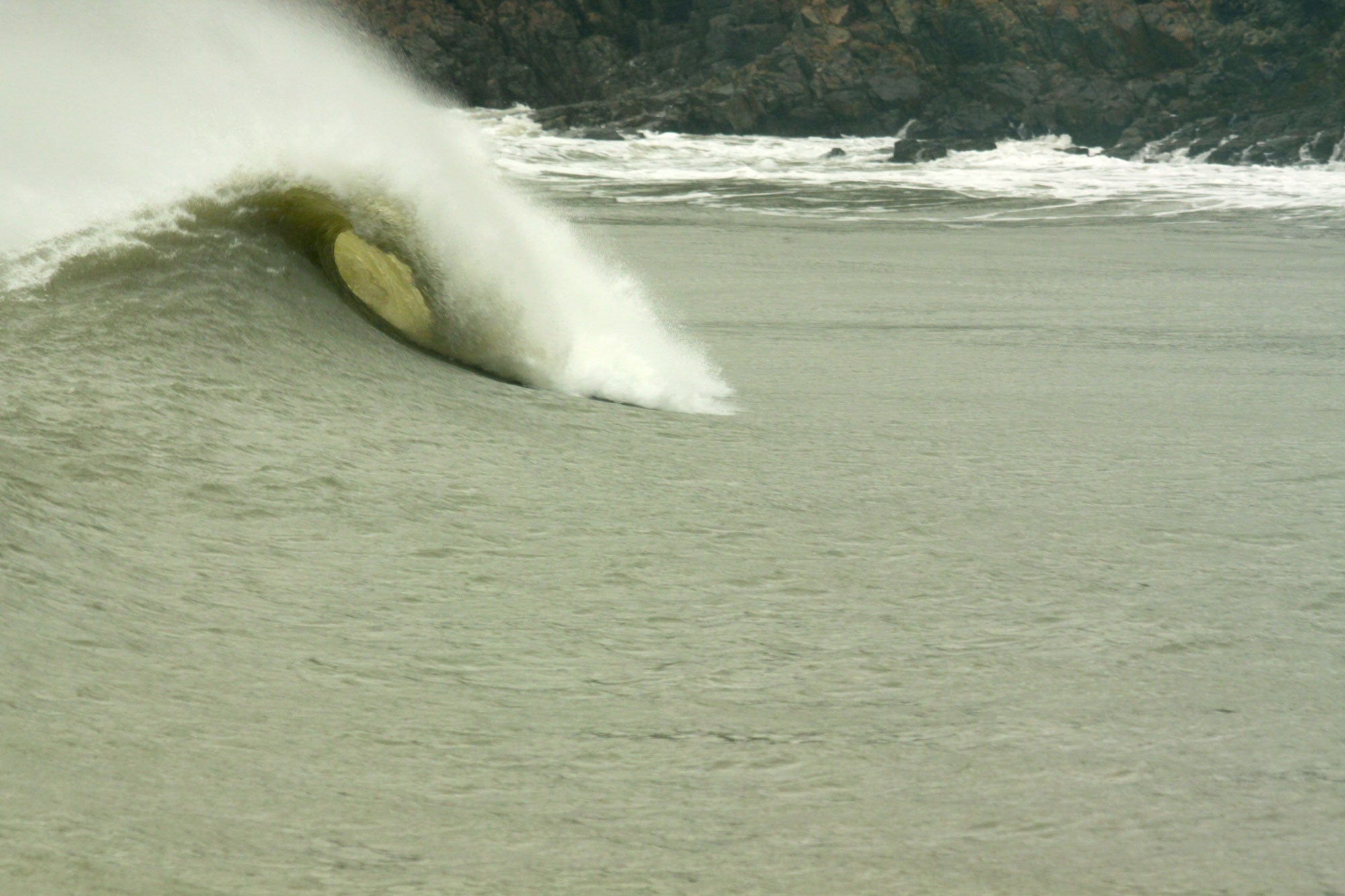 Hong Kong Typhoon Surf