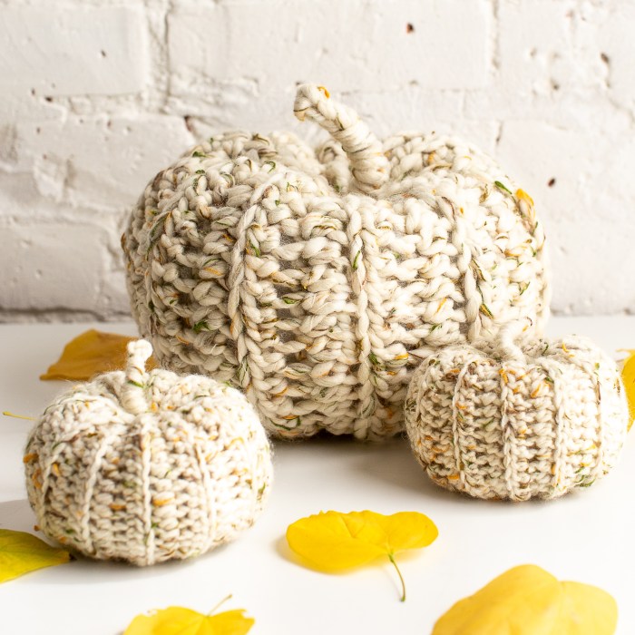 Easy Crochet Pumpkins