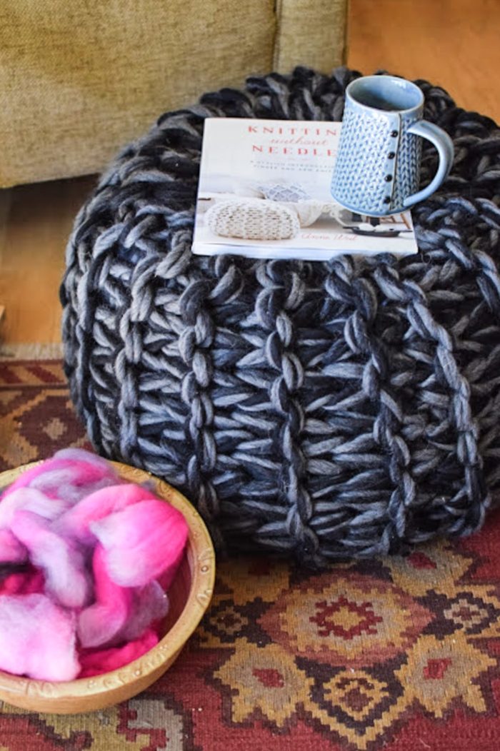 chunky knit pouf how to