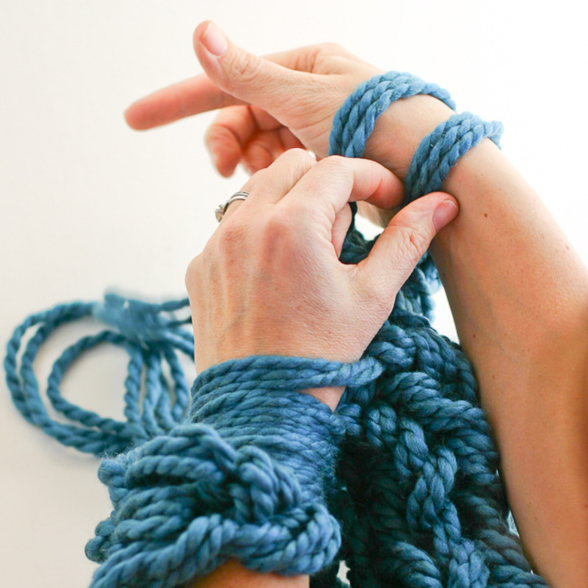 How To Arm Knit Flax and Twine