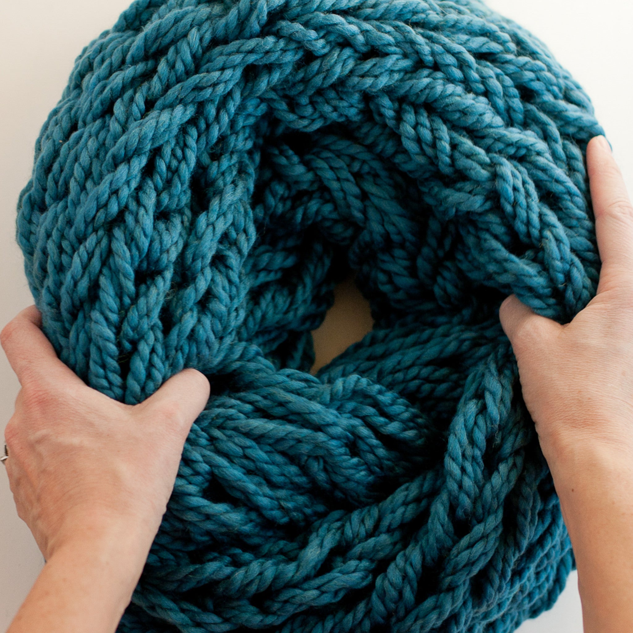 How To Arm Knit Flax & Twine