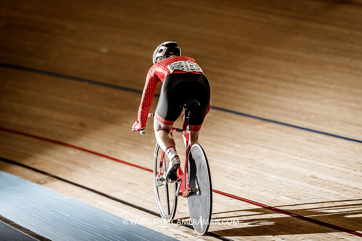 Competitor in the womens race