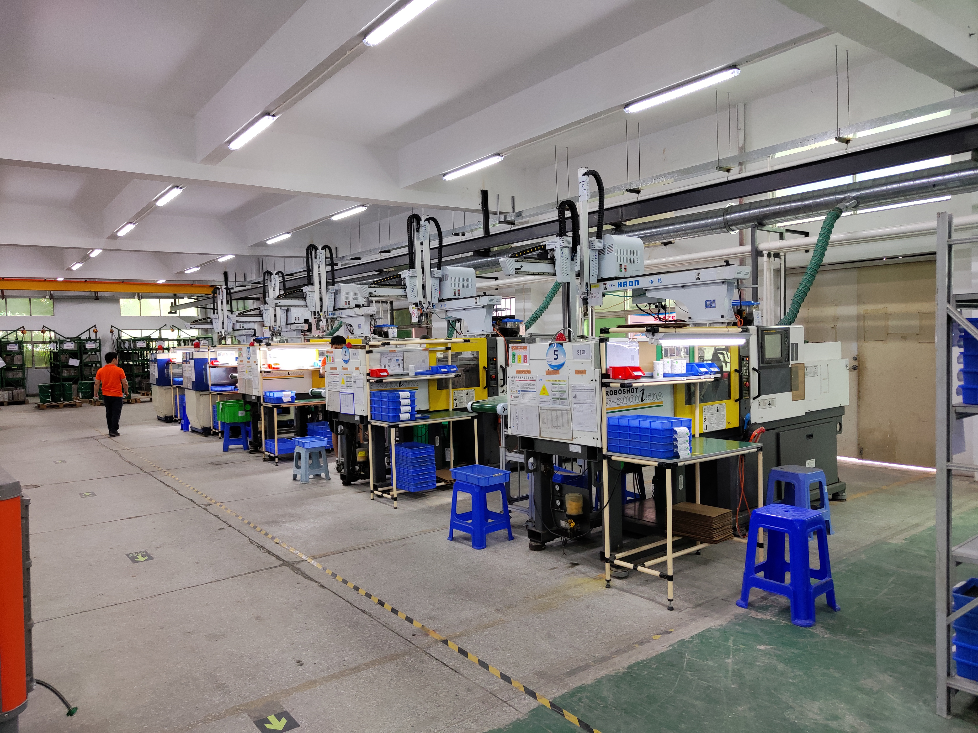 Экскурсия по фабрике литья под давлением металлокерамики в Китае
