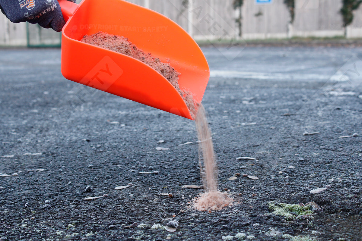 Orange Grit Scoop In Use