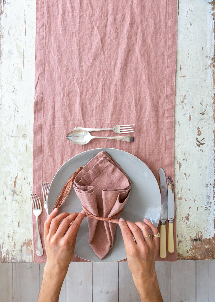 Blush pink table runner and napkins