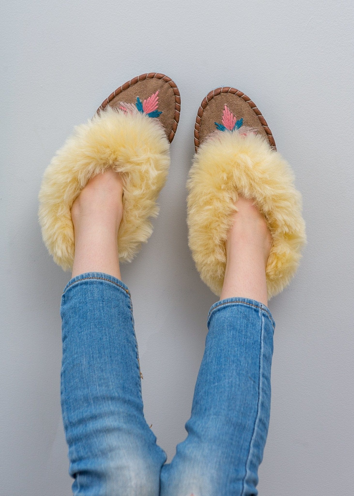 Children's Sheepskin Moccasins – Pepto Pink