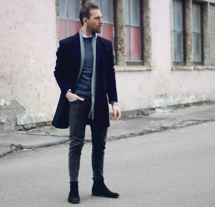 casual chic men's outfit chelsea boots navy blue