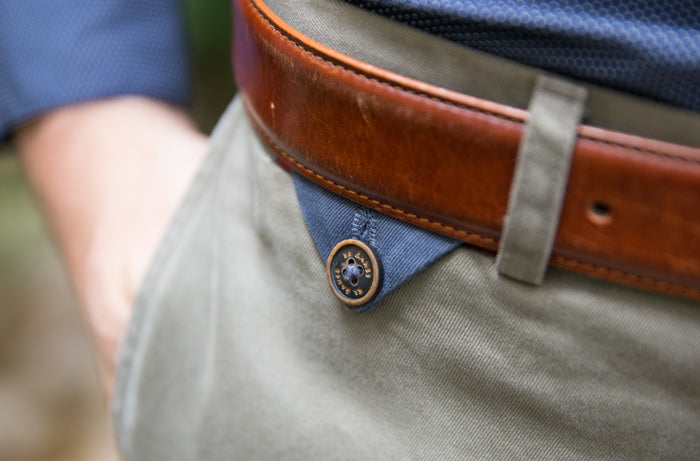 detail green chinos el ganso